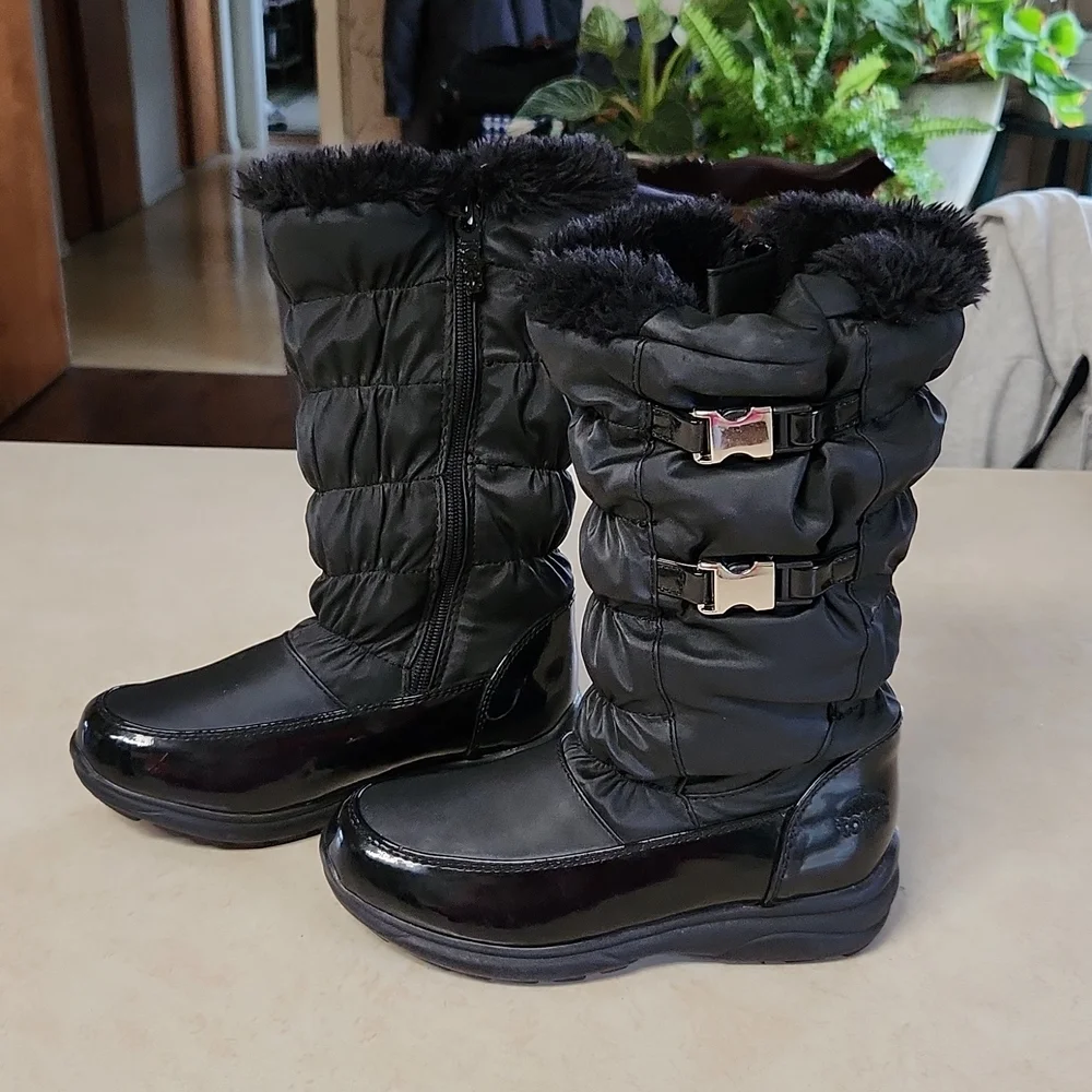 New Totes Girls Black Two-Buckle Waterproof Insulated Winter Snow Boots Size 1